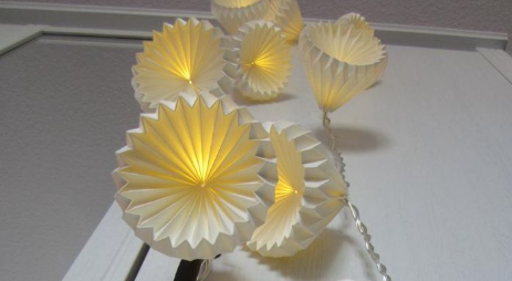 Floral origami paper string lights prepared for market review