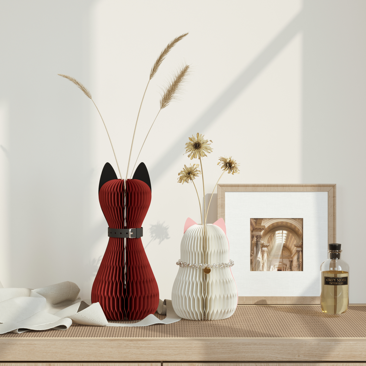 Custom Cat-Shaped Honeycomb Paper Vase showing its structure